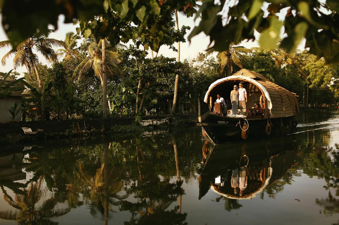 Spice Coast Cruises - Houseboat, A Cgh Earth Experience 호텔 Alappuzha 외부 사진